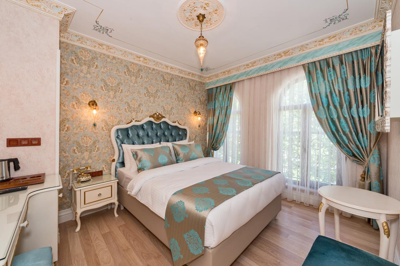 Hotel 1453 3*