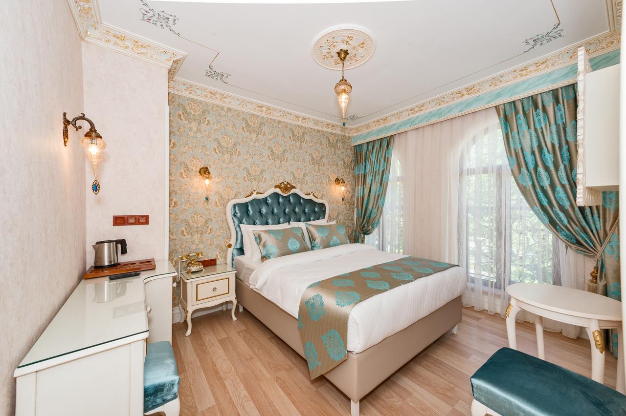 1453 Hotel 3*