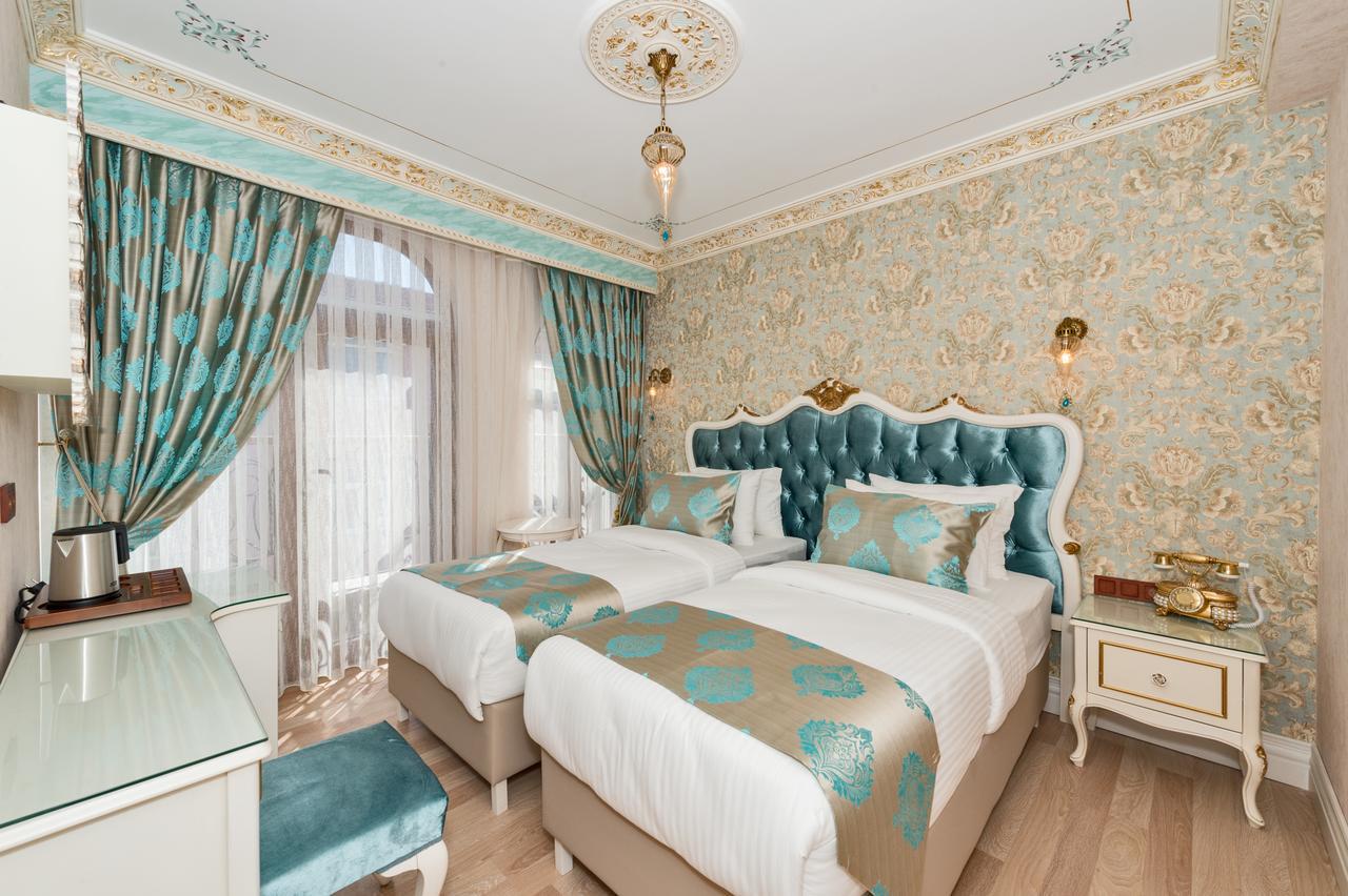 Hotel 1453